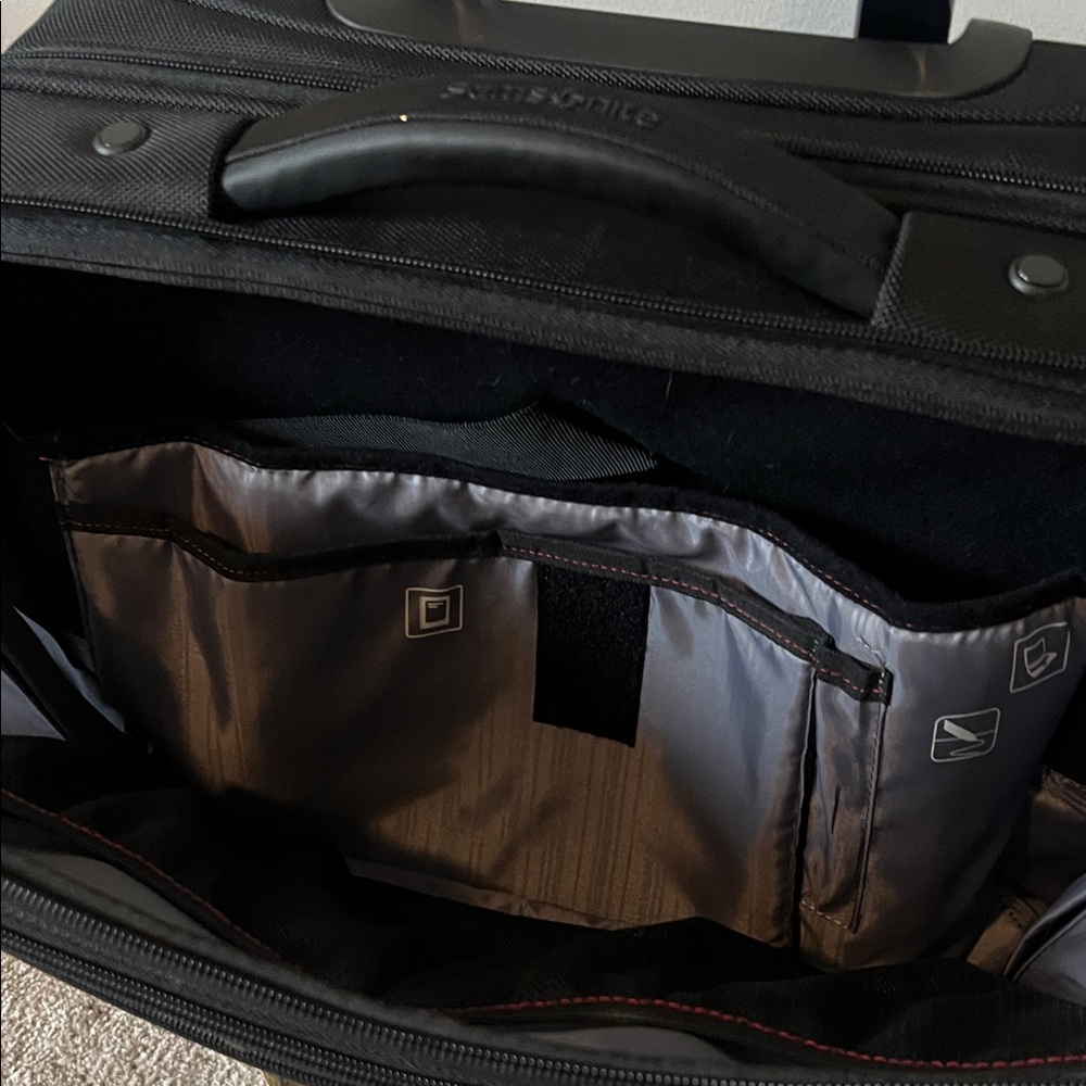 Samsonite Black Rolling laptop Travel Bag - Picture 4 of 13